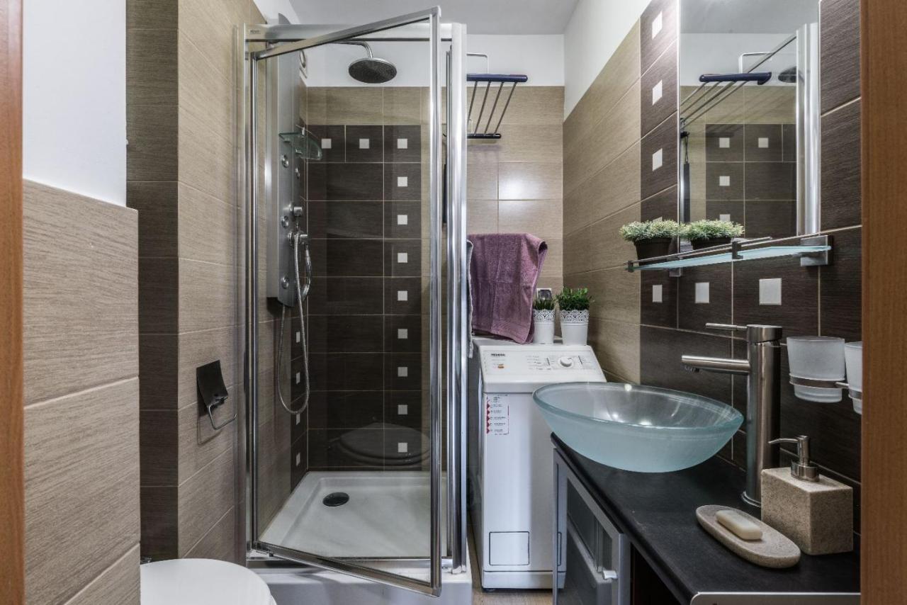 Komfort W Samym Centrum Wroclaw Luaran gambar